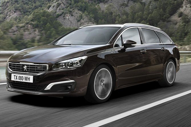 day-trip-from-bucharest-to-dracula-castle-brasov-and-peles-castle-sinaia