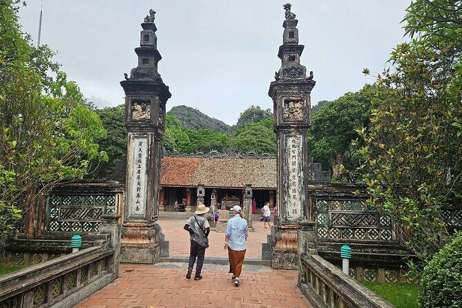 Day Trip from Hanoi: Explore Hoa Lu Temples & Tam Coc Boat Tour - Returning to Hanoi and Final Thoughts