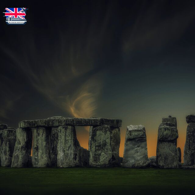 Day Trip from London to Stonehenge and Bath - Key Points