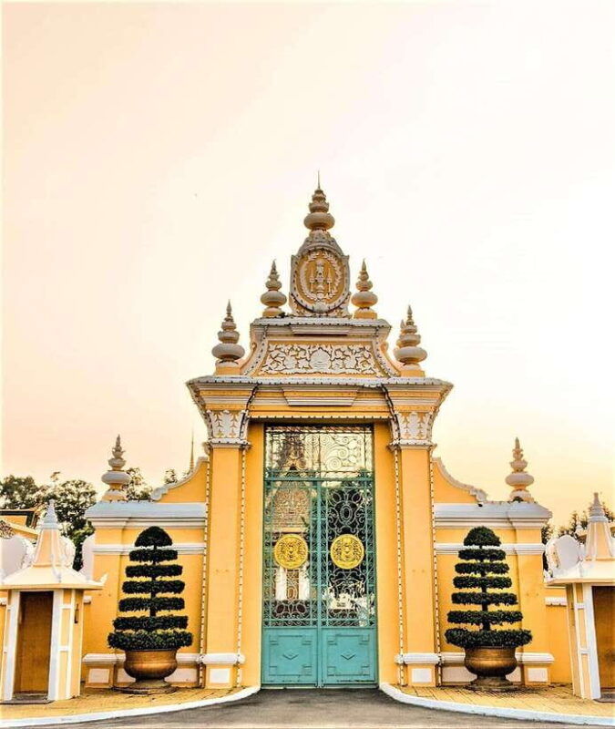 day-trip-from-sihanoukville-to-phnom-penh-for-cruise-ship