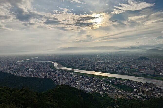 Day Trip Gifu Highlight Tour by Public Transportation from Nagoya - Key Points