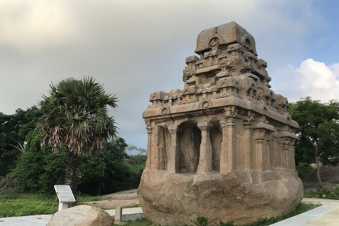 Day Trip Kanchipuram and Mahabalipuram - FAQs