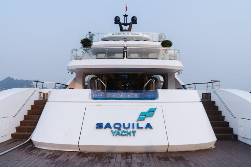 day-trip-luxury-experience-in-ha-long-bay-by-saquila-yacht