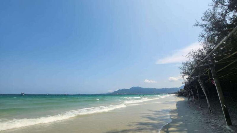 day-trip-private-car-nha-trang-to-doc-let-beach-ninh-van