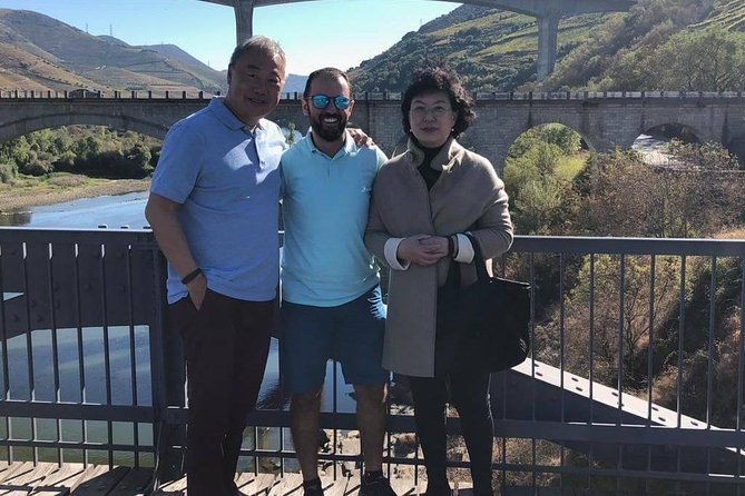 day-trip-through-the-enchanting-douro-valley-ducksideofporto