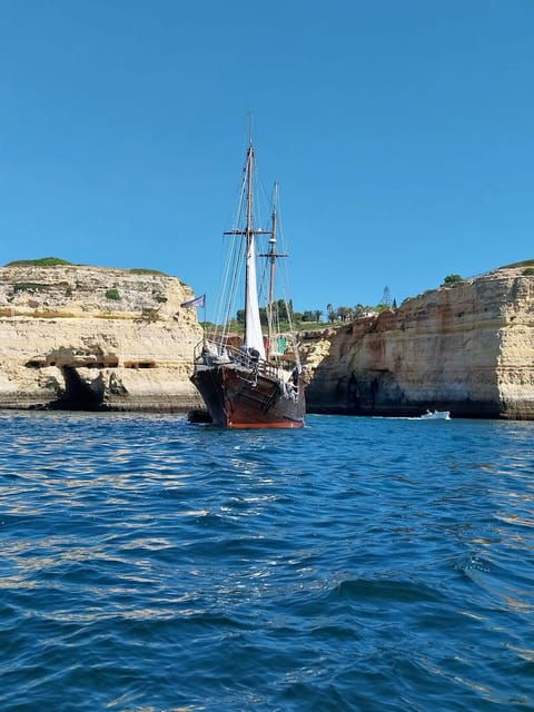 day-trip-to-algarve-benagil-cave-and-portimao-from-lisbon