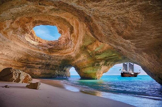 day-trip-to-algarve-benagil-cave-from-lisbon-with-boat-tours