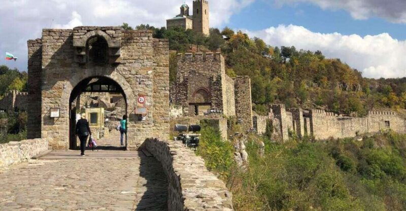 day-trip-to-bulgaria-and-veliko-tarnovo-from-bucharest-2