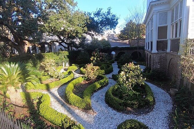 day-trip-to-charleston5-bus-tourboone-hall-city-market-lunch
