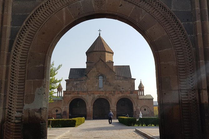day-trip-to-echmiadzin-cathedral-and-zvartnots-temple