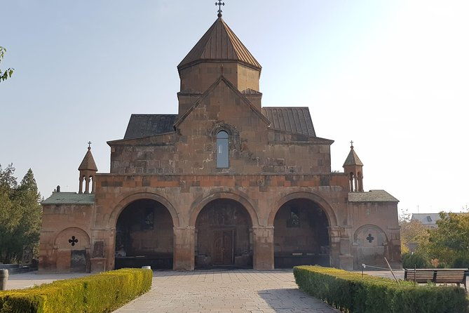 day-trip-to-echmiadzin-cathedral-and-zvartnots-temple