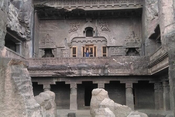 Day Trip to Ellora Caves & Daulatabad Fort (Guided Tour by Car from Aurangabad) - FAQ