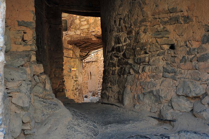 Day Trip to Jabal Shams (Grand Canyon of Oman) Wadi Nakhar, Misfat Al Abriyeen - The Value Proposition  