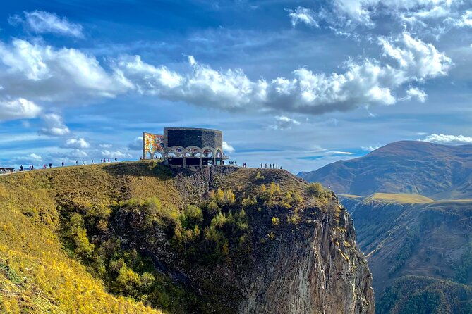 day-trip-to-kazbegi-and-gudauri-including-a-hotel-pick-up