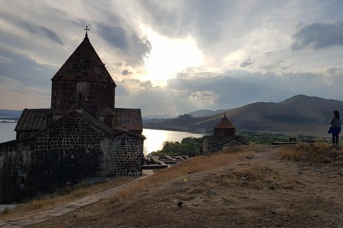 day-trip-to-lake-sevan-dilijian-old-dilijan-haghartsin-monastery