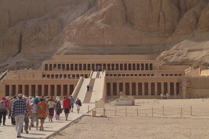 Day Trip to Luxor from Hurghada with Hotel Pickup and Lunch - What the Experience Feels Like