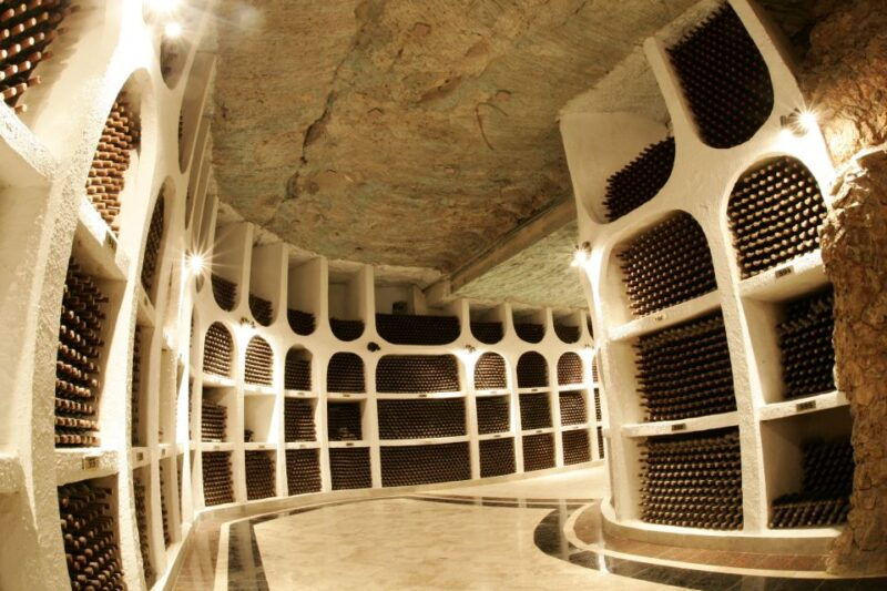 day-trip-to-moldova-visit-chisinau-and-cricova-winery