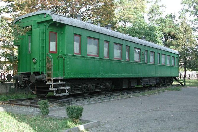 day-trip-to-mtskheta-jvari-gori-uplistsikhe-cave-town-2