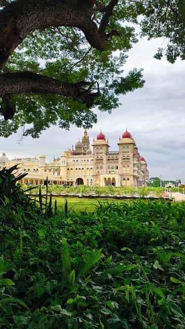 Day Trip to Mysore from Bengaluru with Car, Lunch, and Guide - Exploring Mysore in a Day: What to Expect