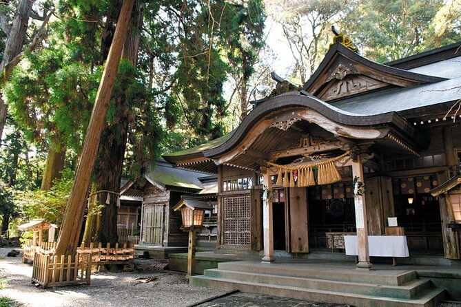 day-trip-to-mythical-takachiho-from-fukuoka-by-shared-mini-bus