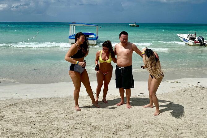 day-trip-to-negril-beach-ricks-cafe-from-hotels