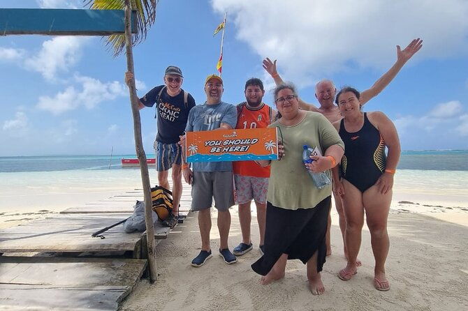 day-trip-to-pelicano-island-money-heist-in-san-blas-panama