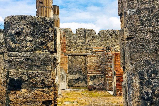 day-trip-to-pompeii-from-naples