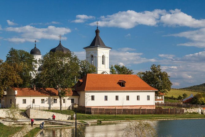 day-trip-to-republic-of-moldova-visit-chisinau-and-cricova-winery