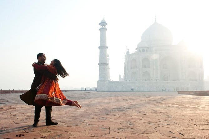 Day Trip to Taj Mahal & Agra from Delhi by Car - Exploring Agra Fort