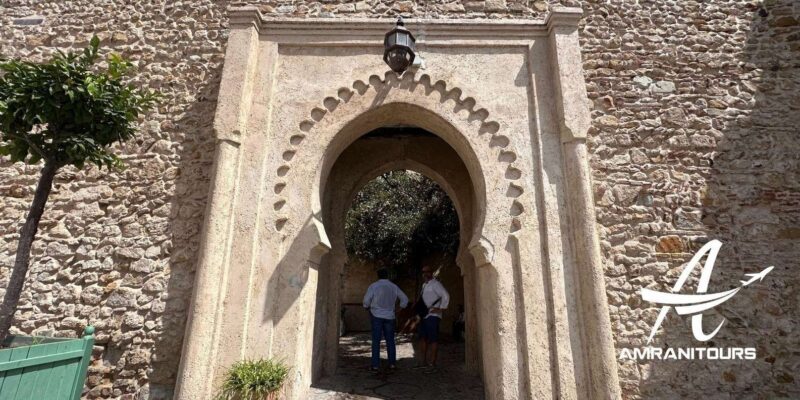 Day Trip to Tangier Morocco from Cadiz all inclusive - Savoring Morocco: Traditional Lunch and Free Time