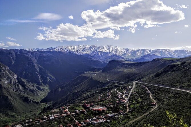 day-trip-to-tatev-monastery