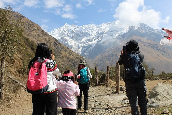 day-trip-to-the-lagoon-of-humantay-cusco