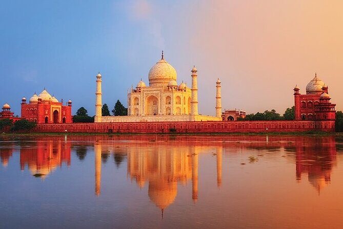 Day Trip to The Taj Mahal and Agra from Kochi with Both Side Commercial Flights - Shopping and Cultural Flavors