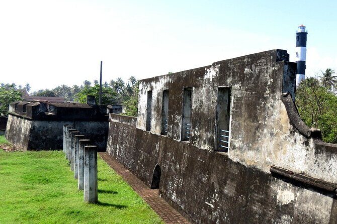 "Day Trip to Varkala from Trivandrum (Guided Full Day City Tour)" - Stop 3: Golden Island – Ponnumthuruthu