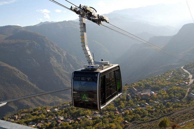 day-trip-to-wings-of-tatev-and-tatev-monastery