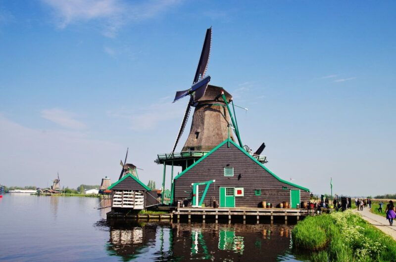 day-trip-to-zaanse-schans-volendam-and-marken