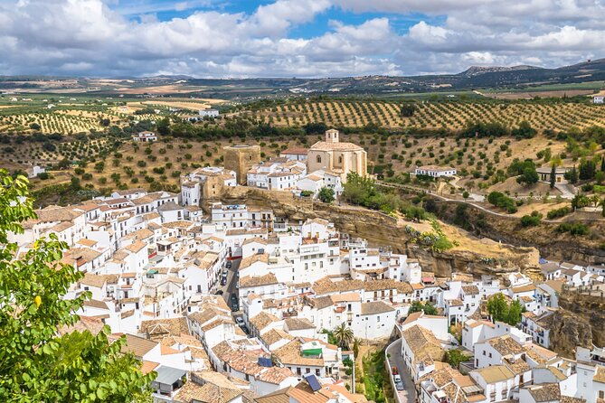 day-trip-to-zahara-setenil-and-ronda-from-seville