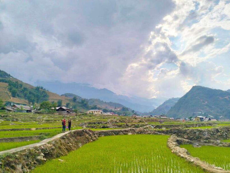 day-trip-visit-y-linh-holao-chai-ta-van-cat-cat-village