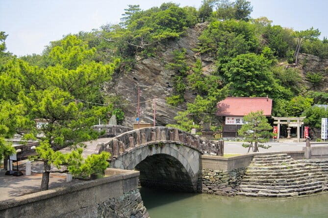 Day Trip Wakayama Tour from Osaka - Exploring Wakayama: What the Tour Involves