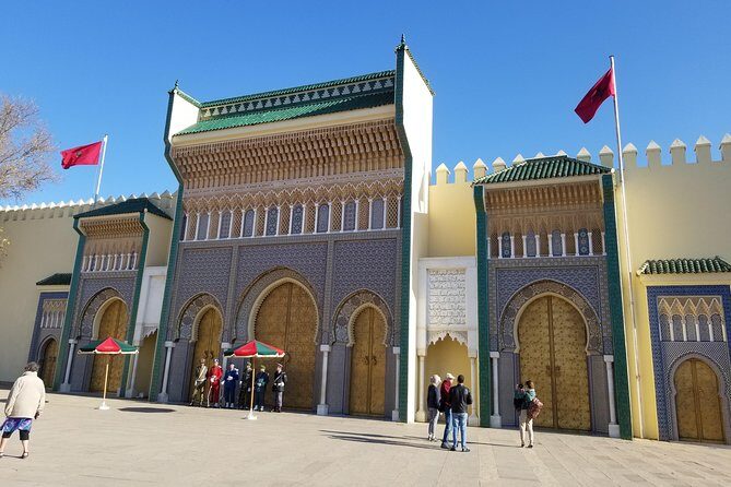 Day visit guided in fez - FAQ