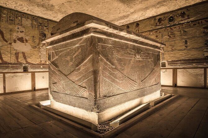 day's tour of west bank Private English or Spanish guide and car - Discovering Luxor’s West Bank and Karnak: What to Expect