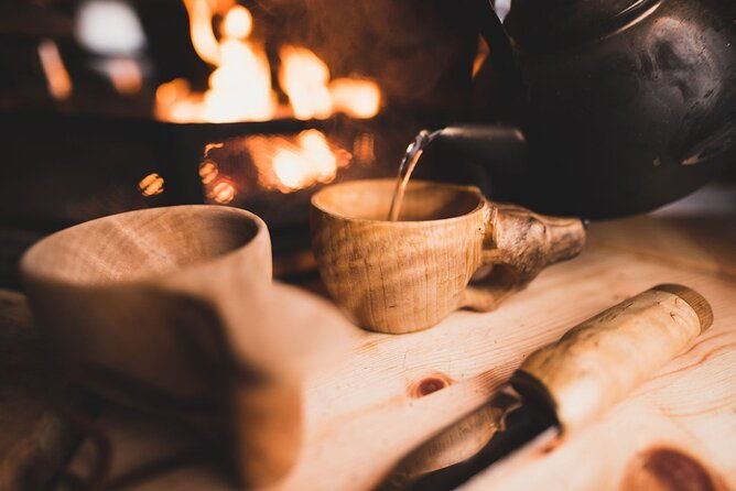 daytime-arctic-ice-floating-from-rovaniemi-small-group-we-have-cookies