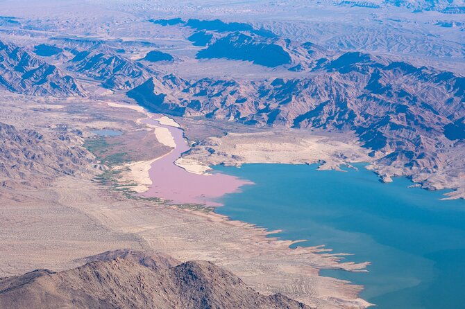 daytime-hoover-dam-and-las-vegas-strip-helicopter-flight