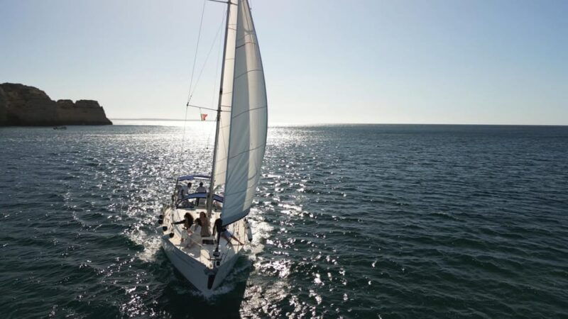 daytime-sailing-adventure-near-lagos-and-luz