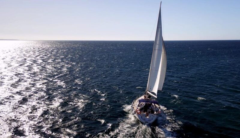 daytime-sailing-adventure-near-lagos-and-luz