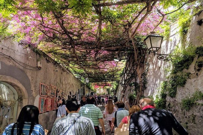 daytrip-from-naples-to-amalfi-coast-positano-amalfi-ravello