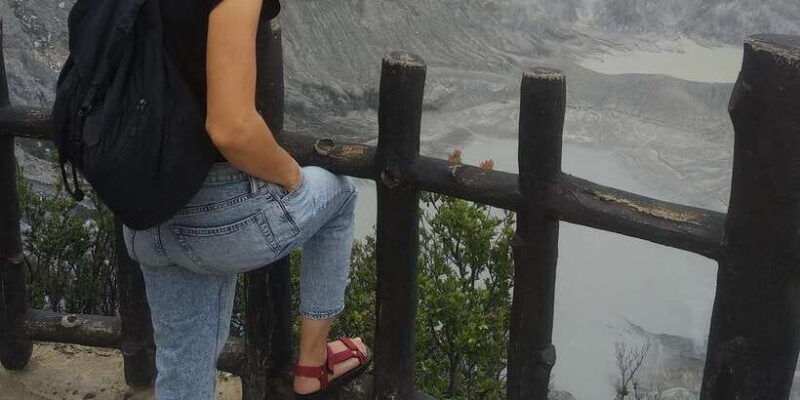 daytrip-volcano-mountain-tangkuban-perahu-lembang-tour-guide
