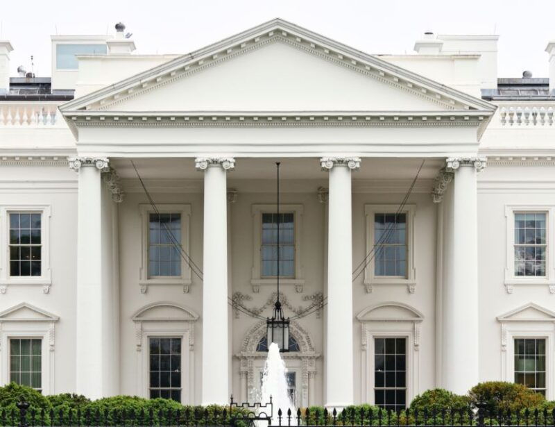 dc-hidden-halls-of-power-lafayette-square-walking-tour