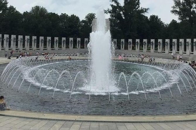 dc-monuments-memorials-guided-minibus-city-tour-2