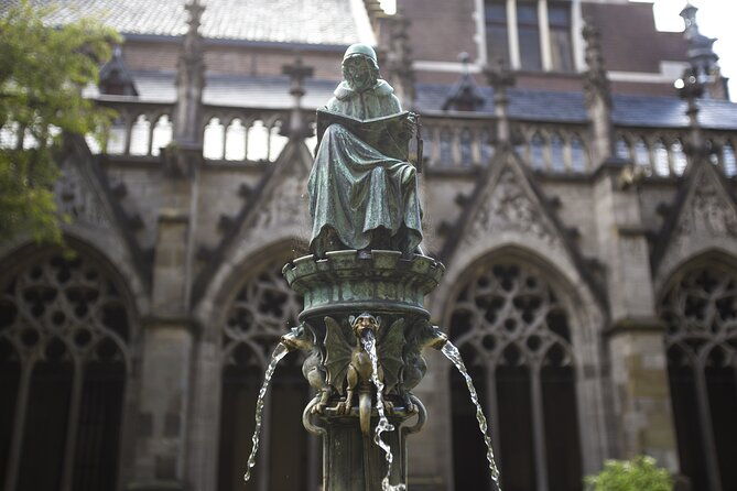 de-haar-castle-utrecht-and-muiderslot-from-amsterdam-by-car